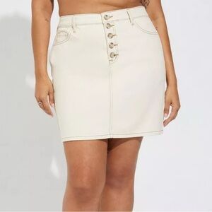 NWT Beige/cream Button-Front Skirt - Torrid